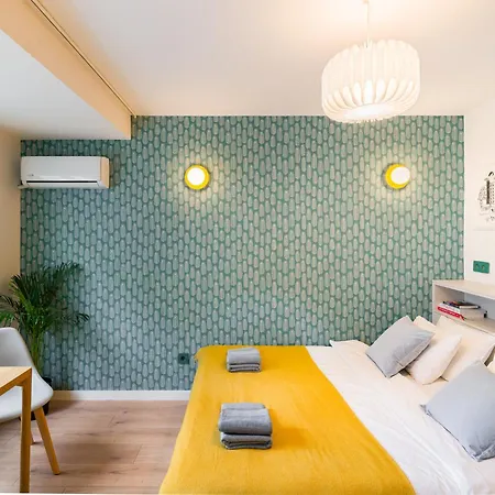 Victoriei Old Town - Self Check-in Apartment